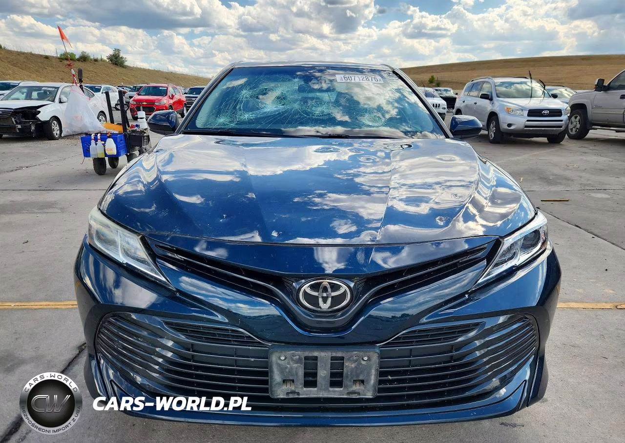 2020 Toyota Camry Le VIN:4T1C11AK2LU882264 - 5