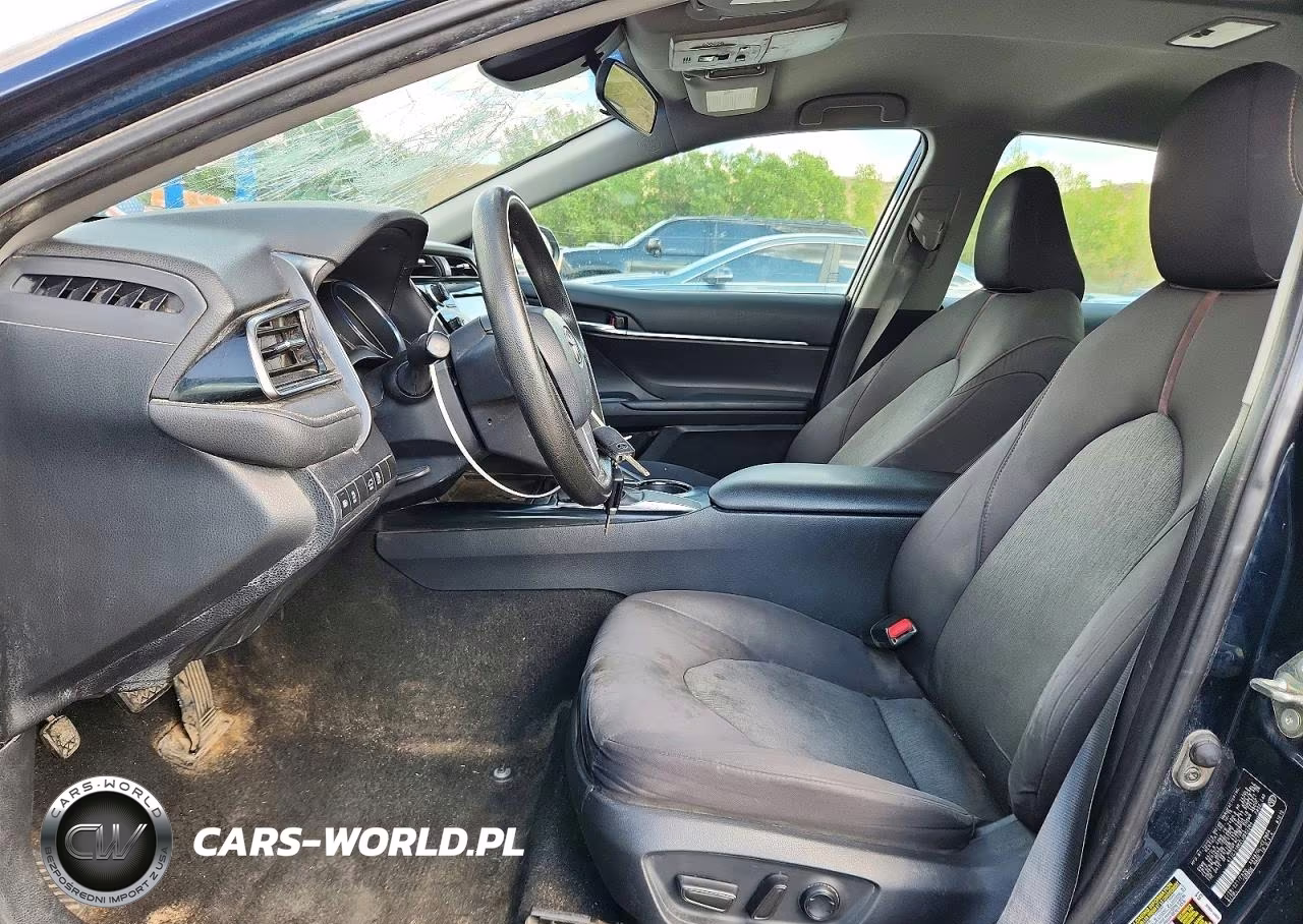 2020 Toyota Camry Le VIN:4T1C11AK2LU882264 - 7