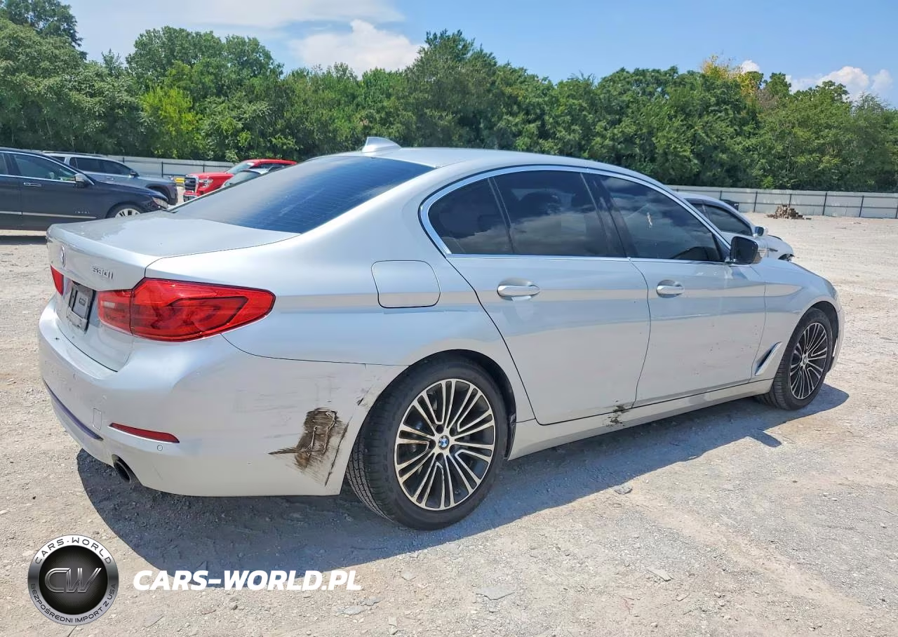 2019 BMW 530 Xi VIN:WBAJA7C58KWW47874 - 3