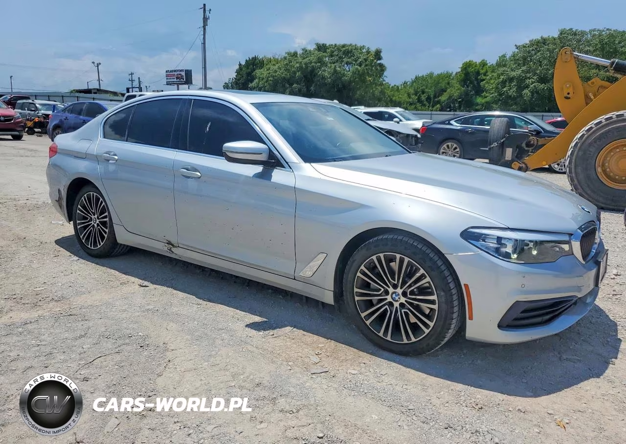 2019 BMW 530 Xi VIN:WBAJA7C58KWW47874 - 4