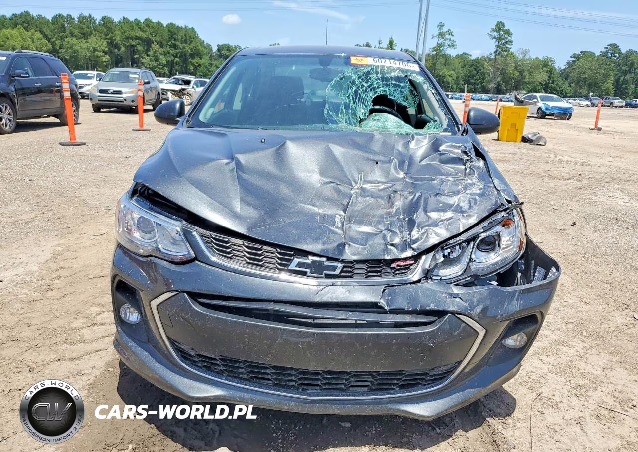2018 Chevrolet Sonic Lt VIN:1G1JD5SH8J4111858 - 5