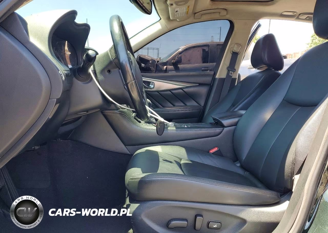2015 Infiniti Q50 Premium VIN:JN1BV7AP3FM358857 - 7