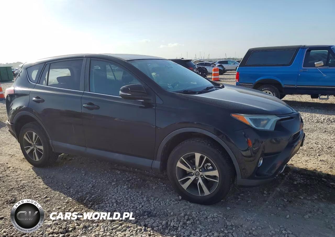 2018 Toyota Rav4 Xle VIN:2T3WFREV5JW470376 - 4
