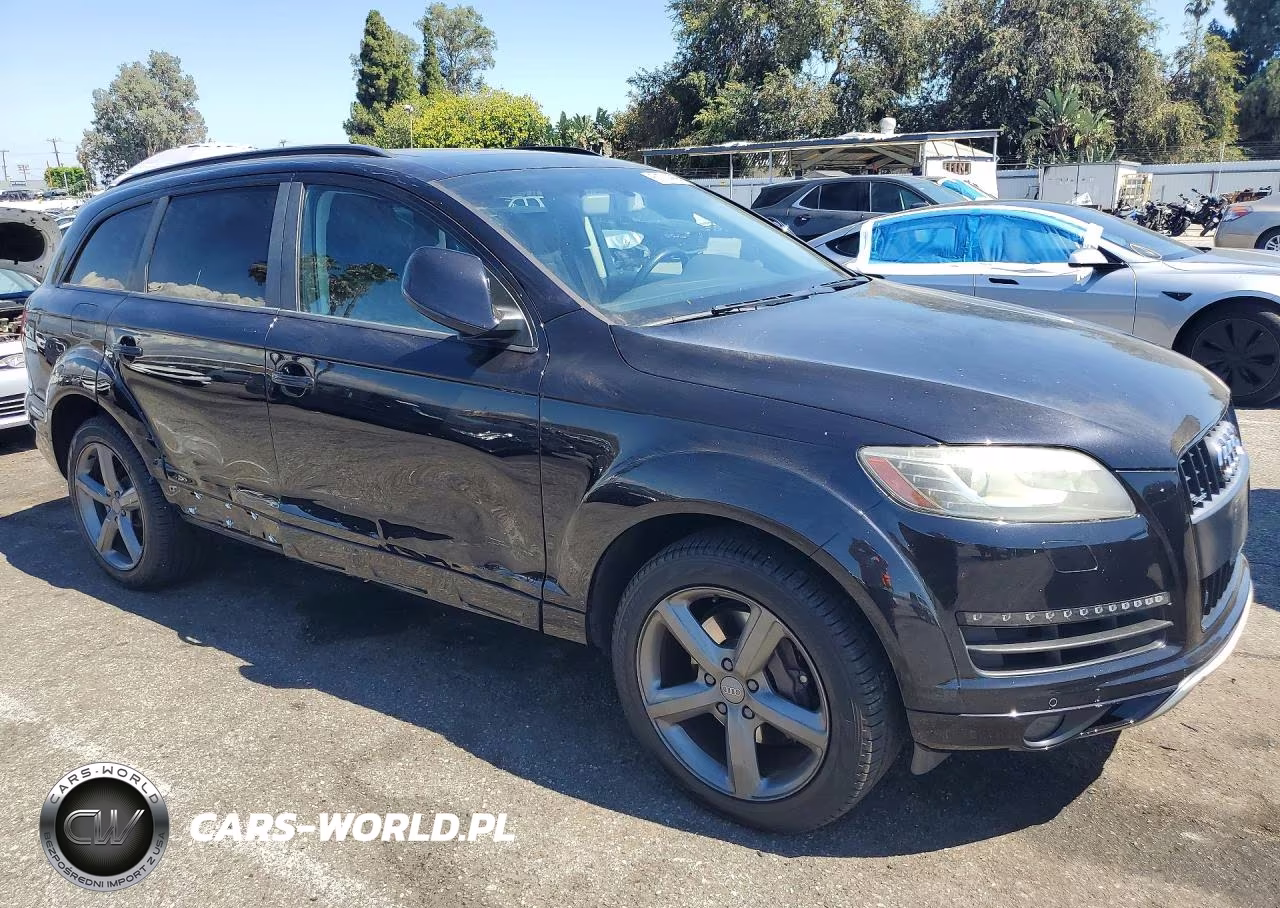 2015 Audi Q7 Premium Plus VIN:WA1LGAFE0FD009732 - 4