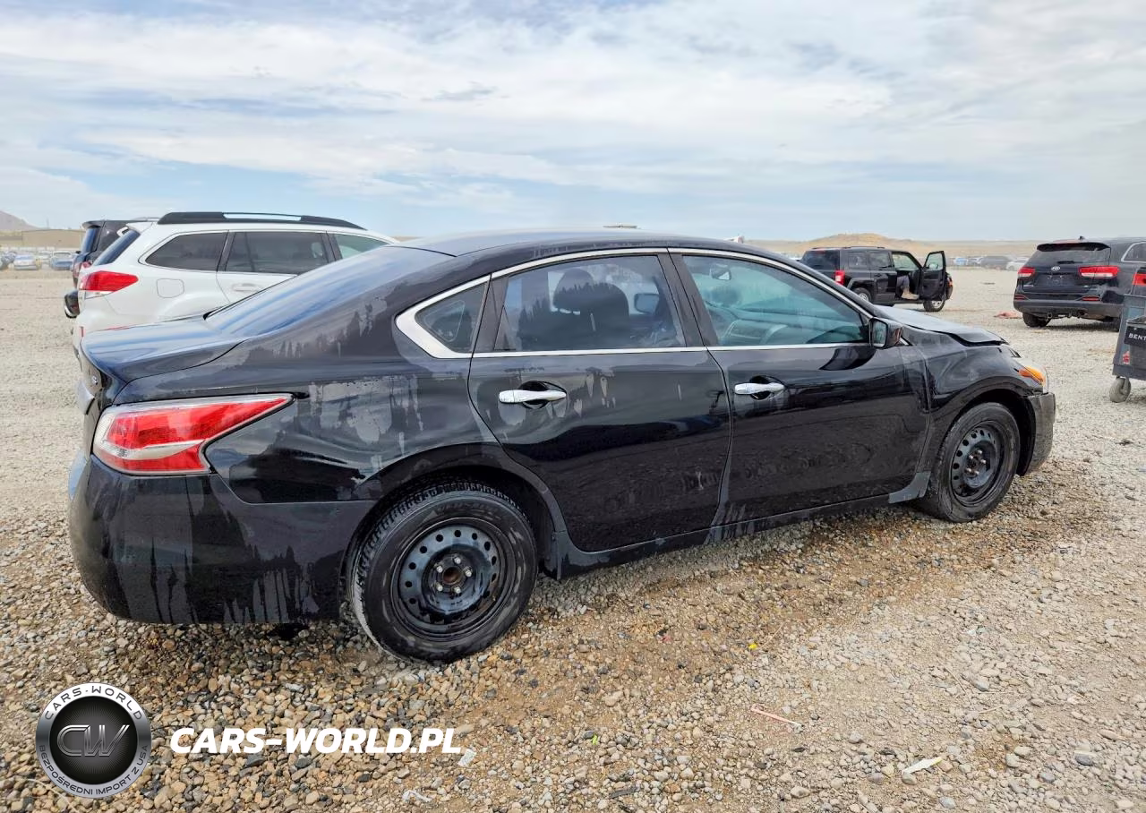 2014 Nissan Altima 2.5 S VIN:1N4AL3AP0EN389599 - 3