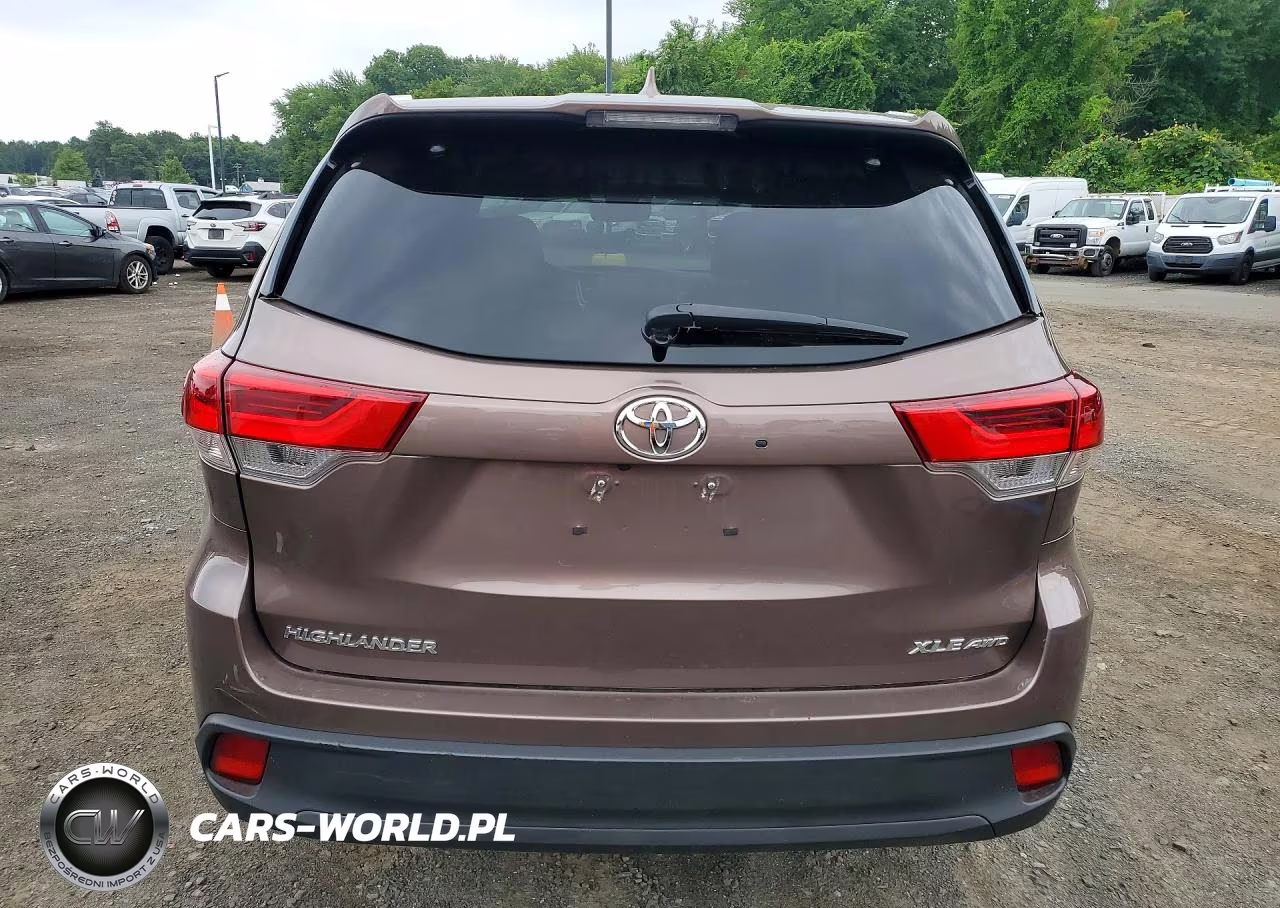 2017 Toyota Highlander Xle VIN:5TDJZRFH0HS380249 - 6