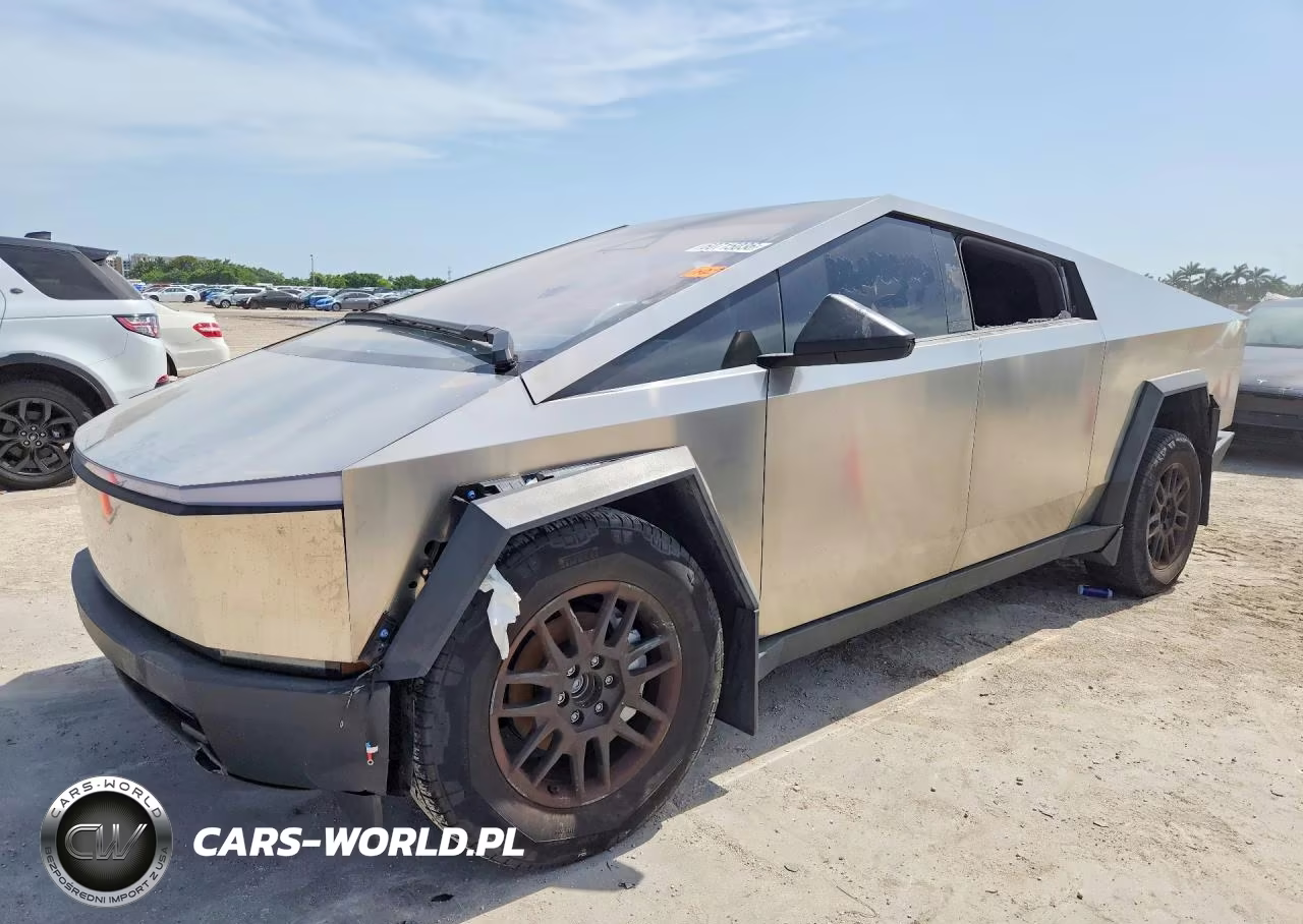 2025 Tesla Cybertruck