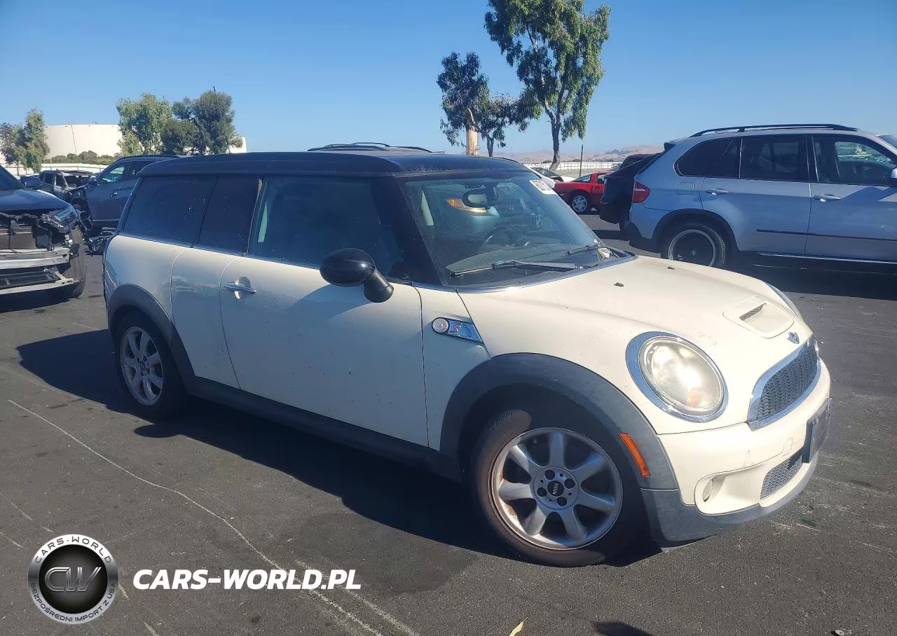 2009 Mini Cooper S Clubman VIN:WMWMM33529TP74712 - 4