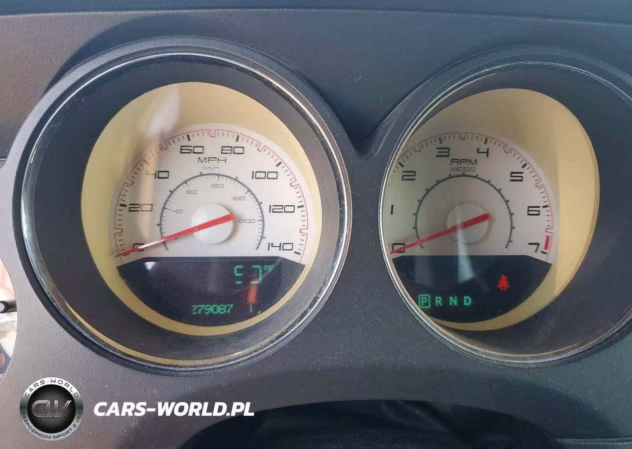 2013 Dodge Challenger Sxt VIN:2C3CDYAG3DH649051 - 9