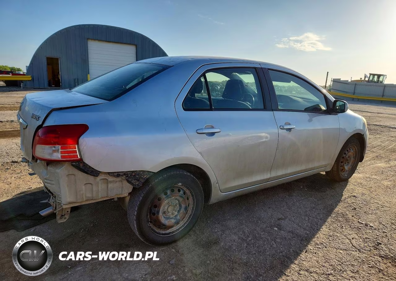 2007 Toyota Yaris Base VIN:JTDBT923671173652 - 3