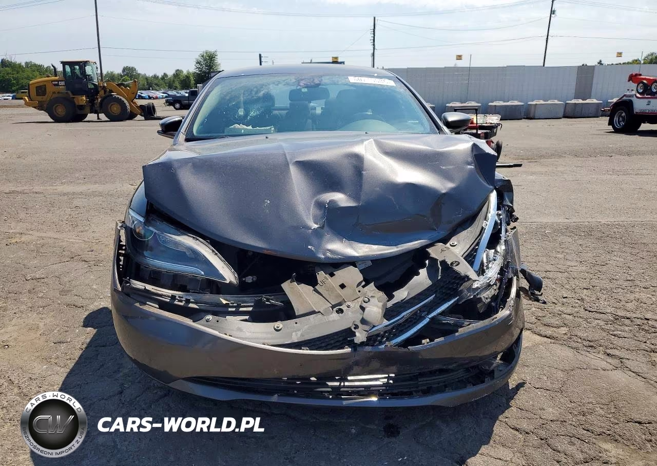 2016 Chrysler 200 Limited VIN:1C3CCCAB2GN166690 - 5