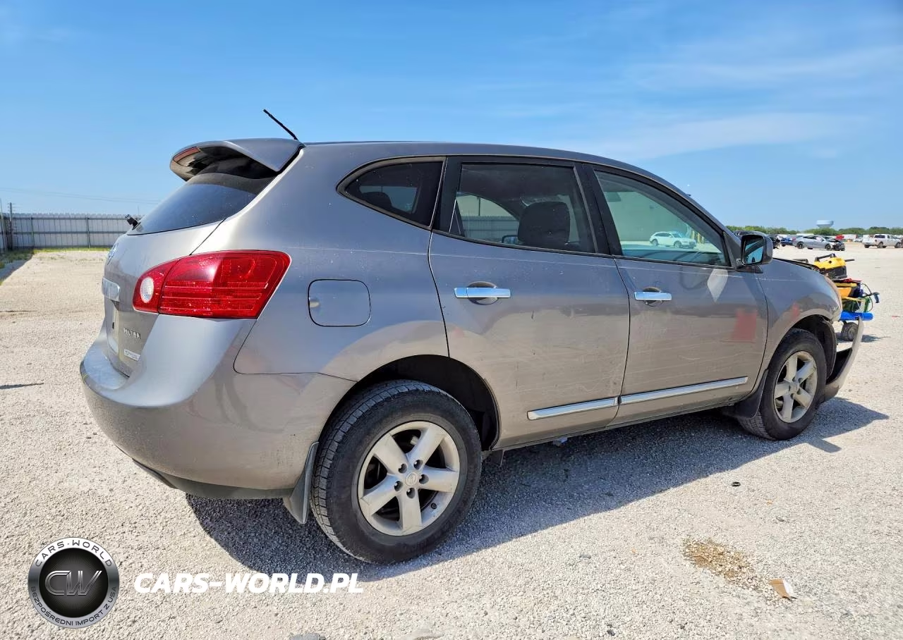 2013 Nissan Rogue S VIN:JN8AS5MT7DW038638 - 3