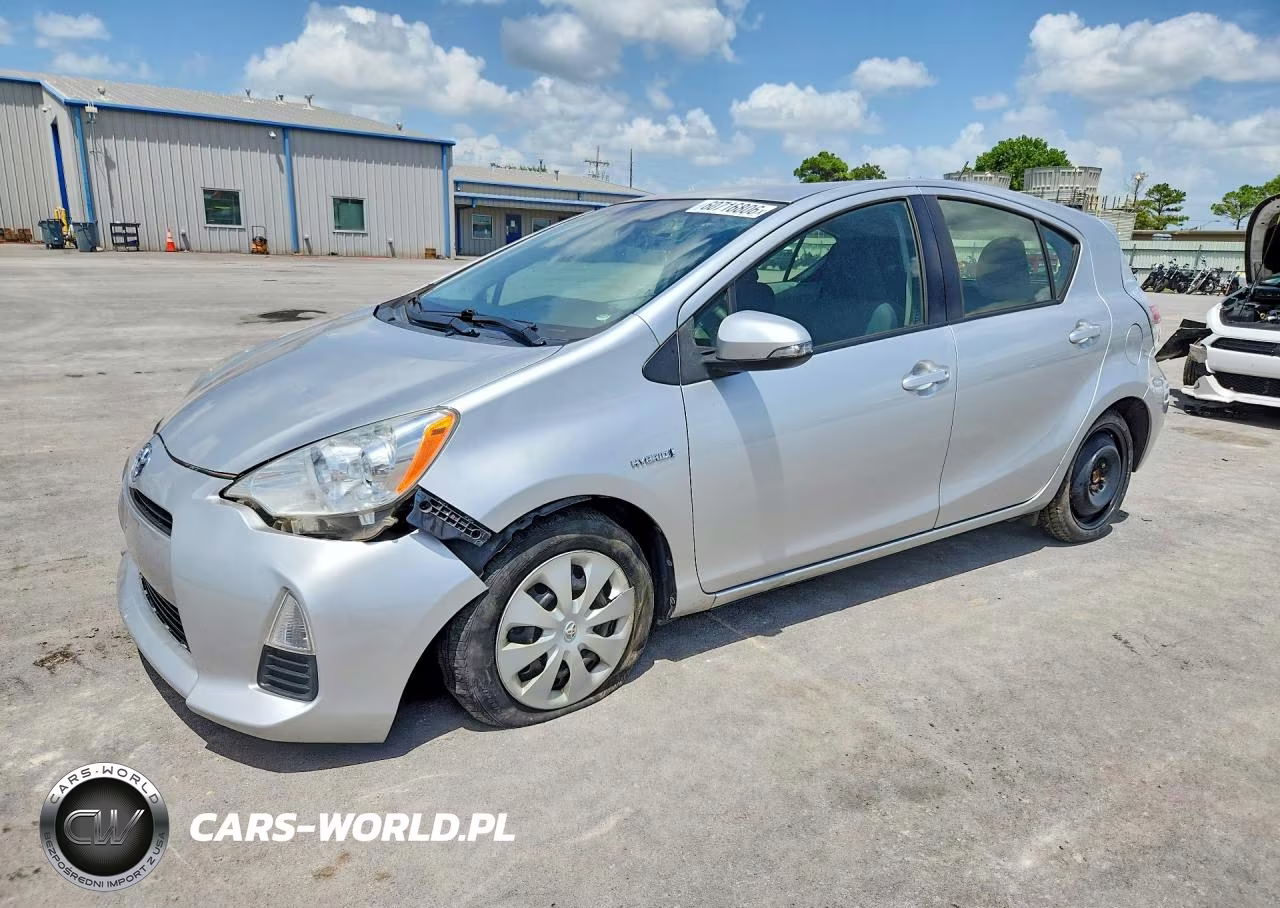 2013 Toyota Prius C Two