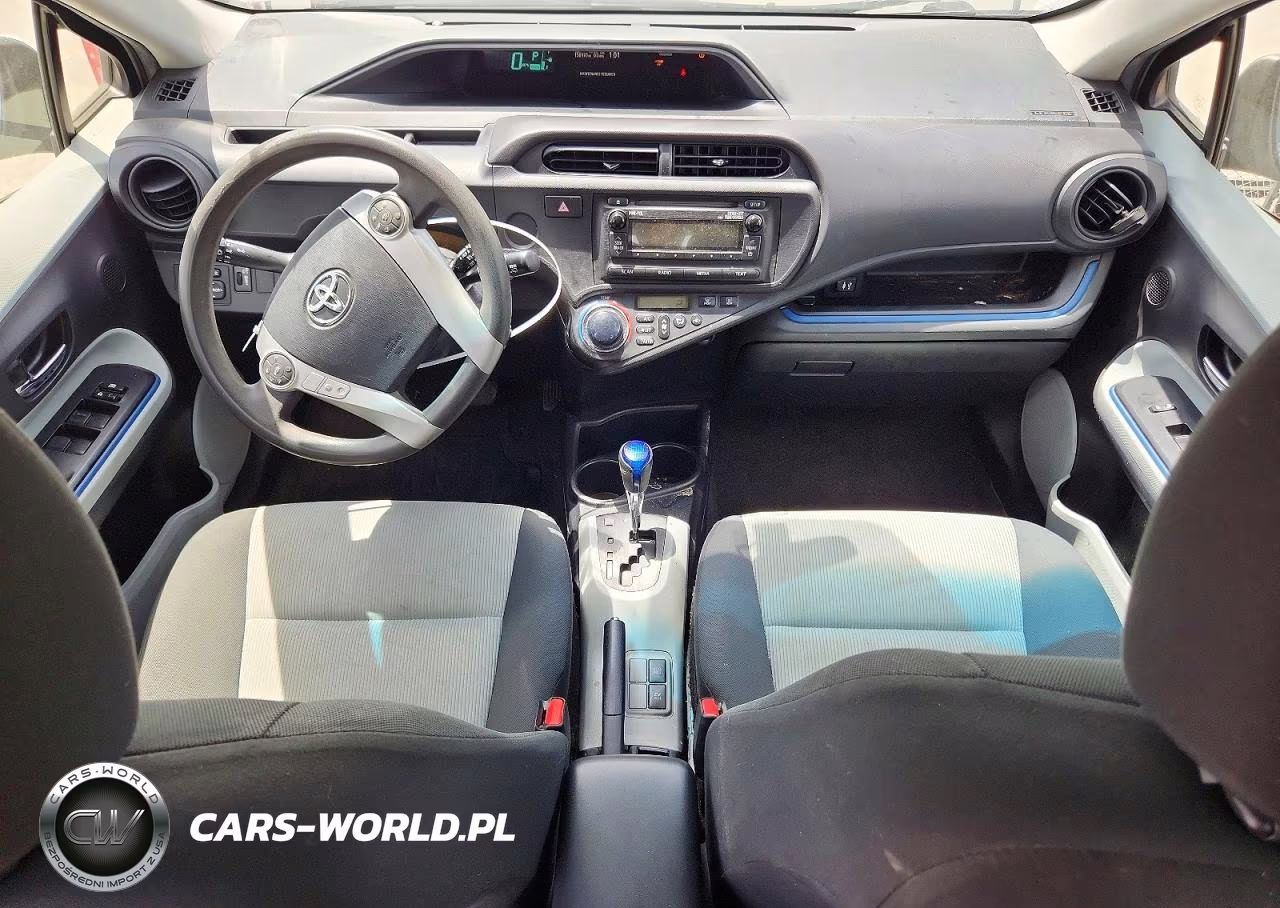 2013 Toyota Prius C Two VIN:JTDKDTB37D1052473 - 8