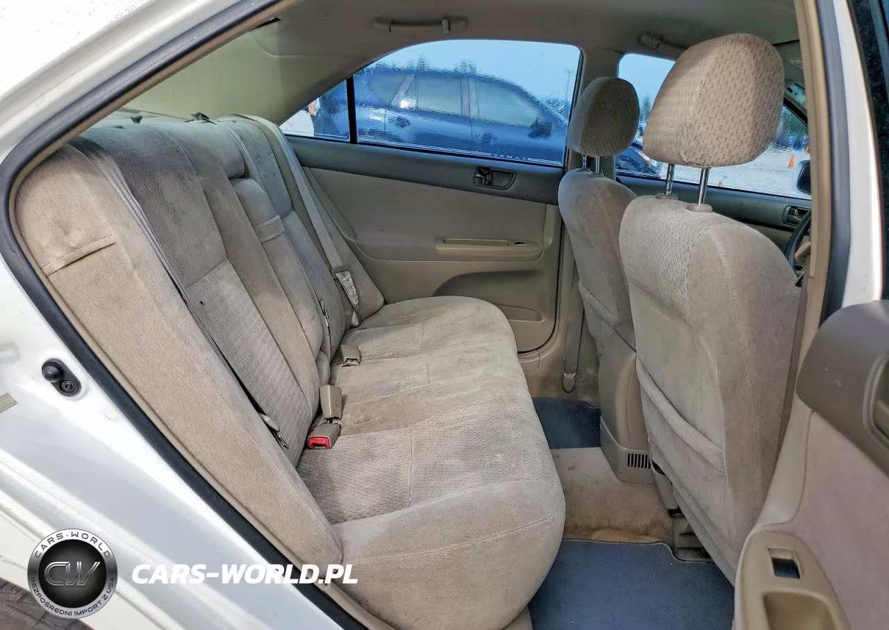 2002 Toyota Camry Le VIN:4T1BE32K22U084971 - 10