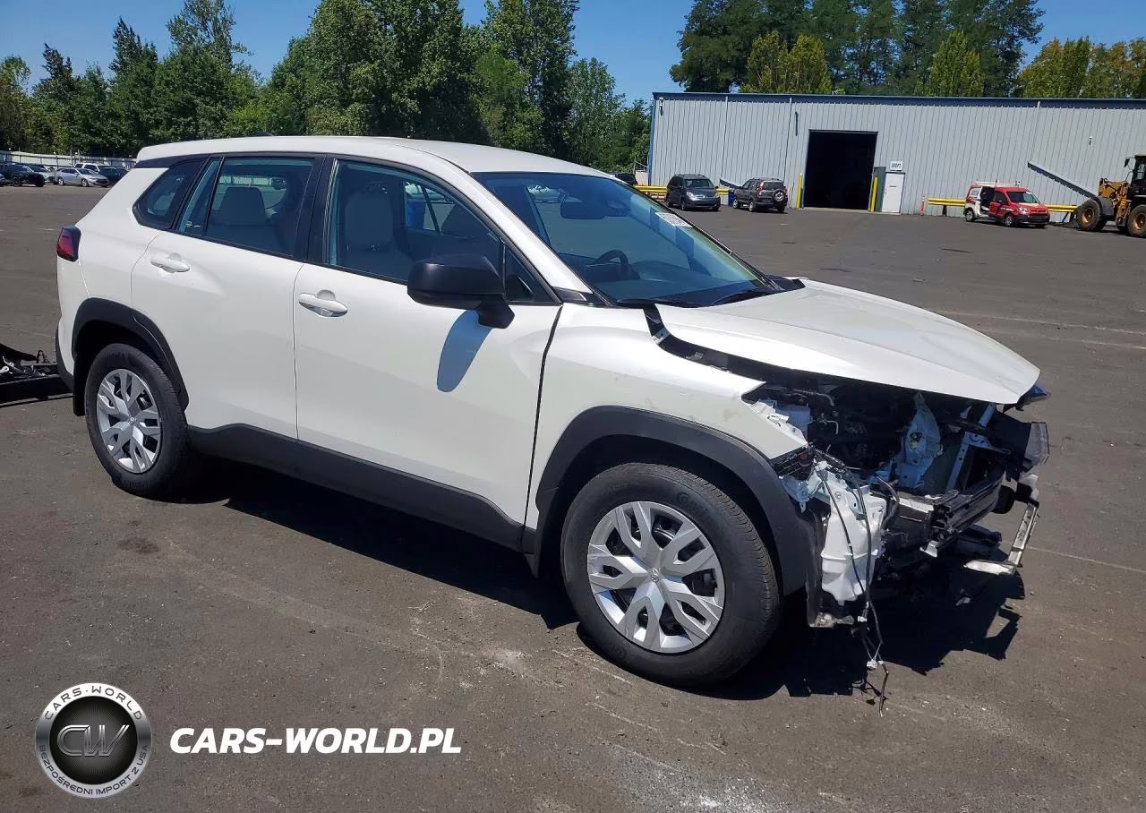 2024 Toyota Corolla Cross L VIN:7MUAAABG8RV120159 - 4