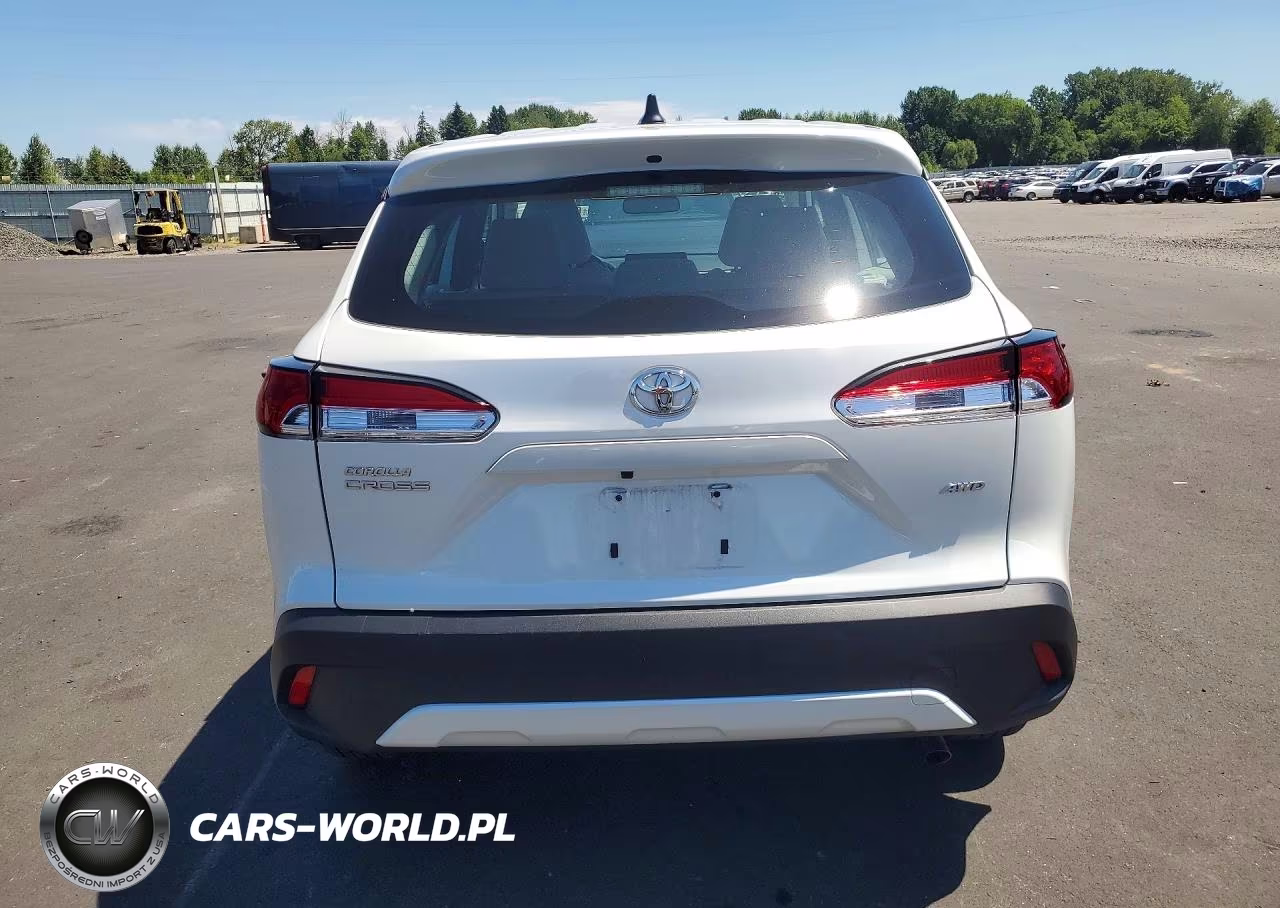 2024 Toyota Corolla Cross L VIN:7MUAAABG8RV120159 - 6