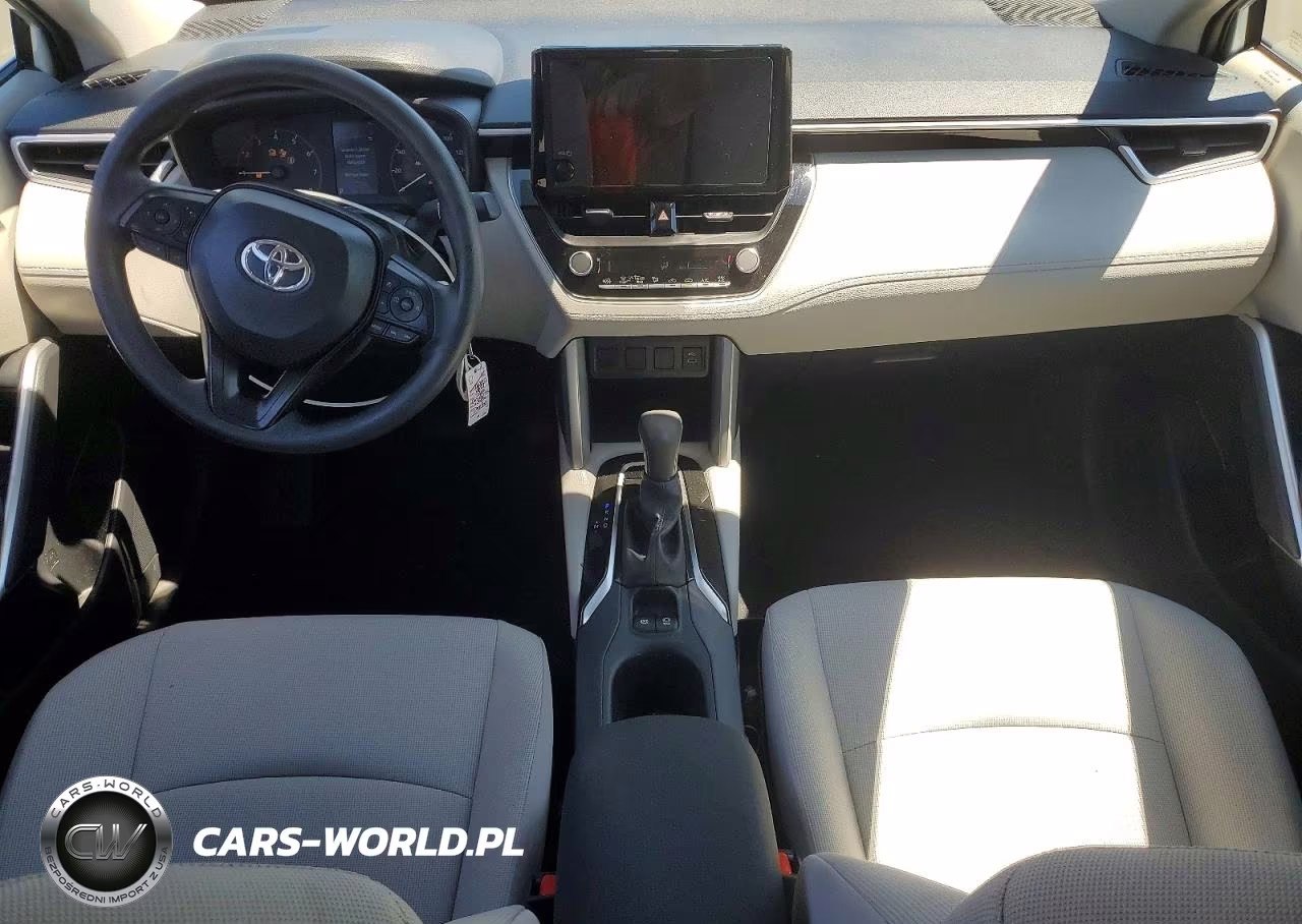 2024 Toyota Corolla Cross L VIN:7MUAAABG8RV120159 - 8
