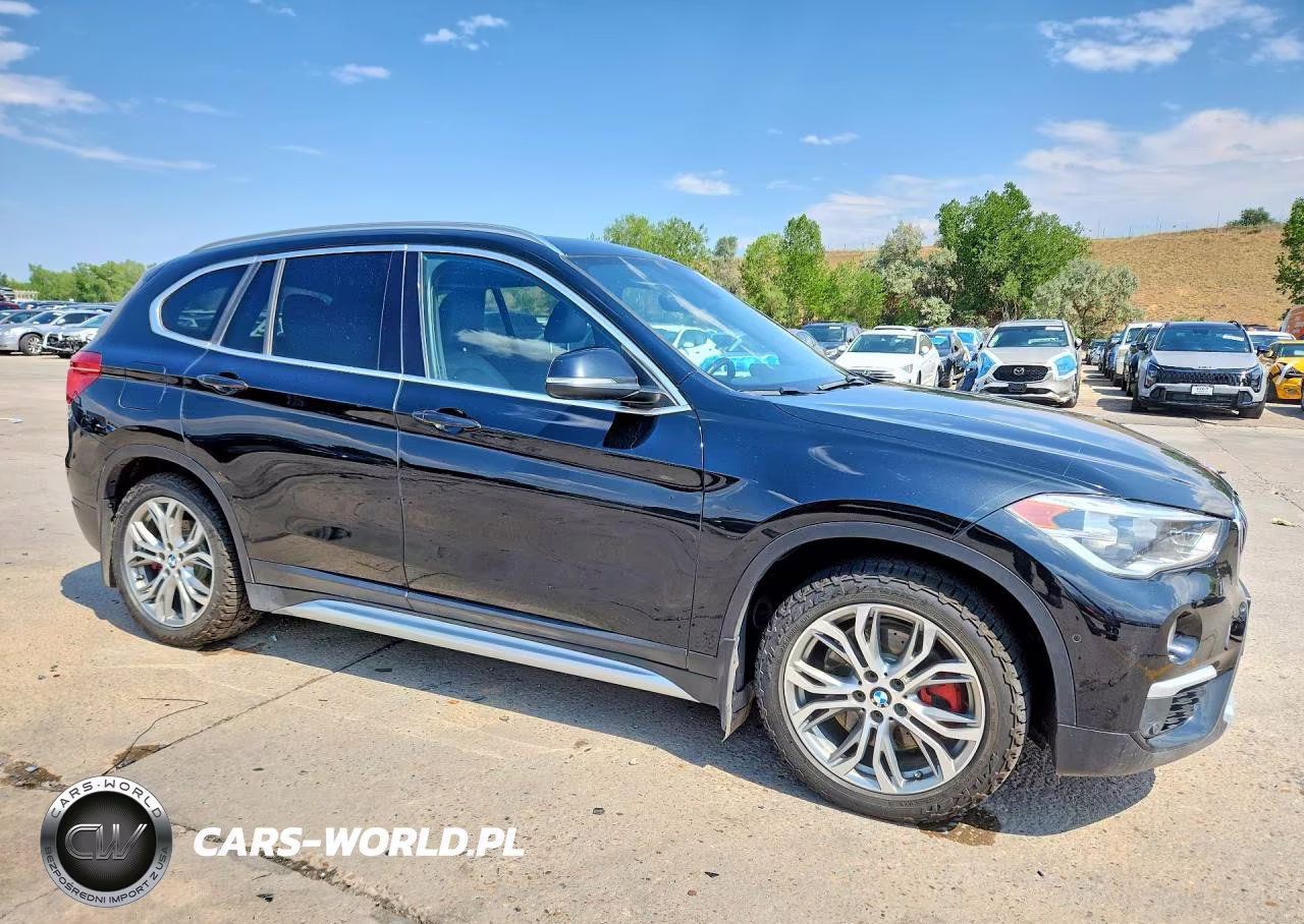 2017 BMW X1 xDrive28I VIN:WBXHT3Z37H4A58304 - 4