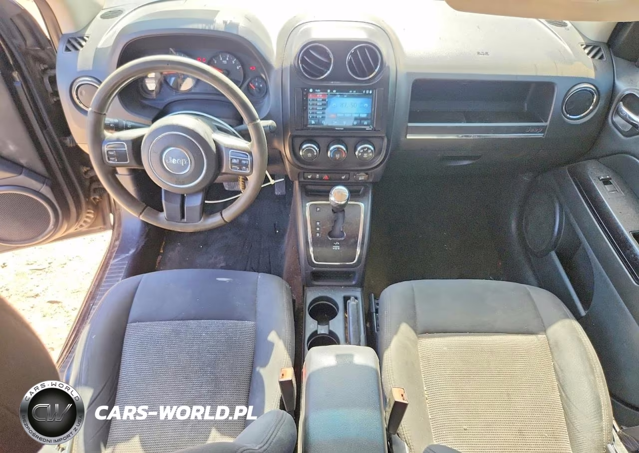 2013 Jeep Compass Latitude VIN:1C4NJCEB2DD237540 - 8
