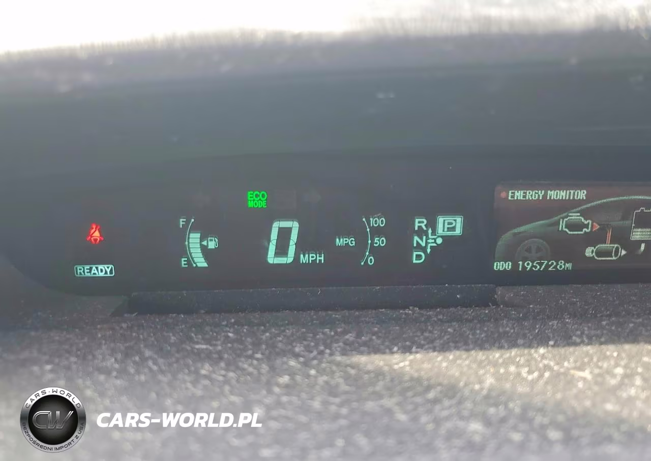 2015 Toyota Prius Four VIN:JTDKN3DU7F0465490 - 9