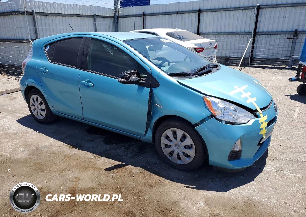 2012 Toyota Prius C Two VIN:JTDKDTB37C1011484 - 4