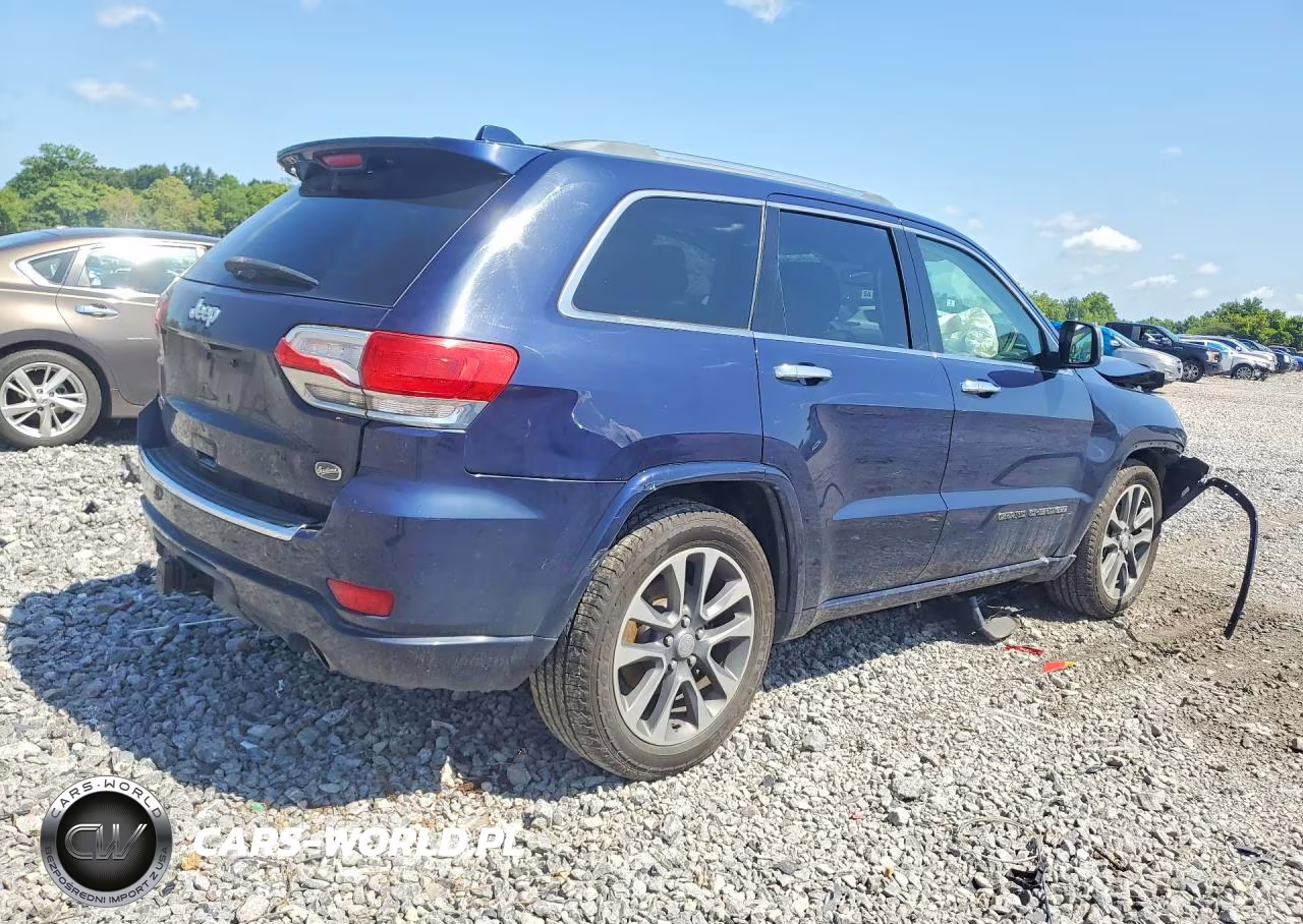 2018 Jeep Grand Cherokee Overland VIN:1C4RJFCG4JC179708 - 3