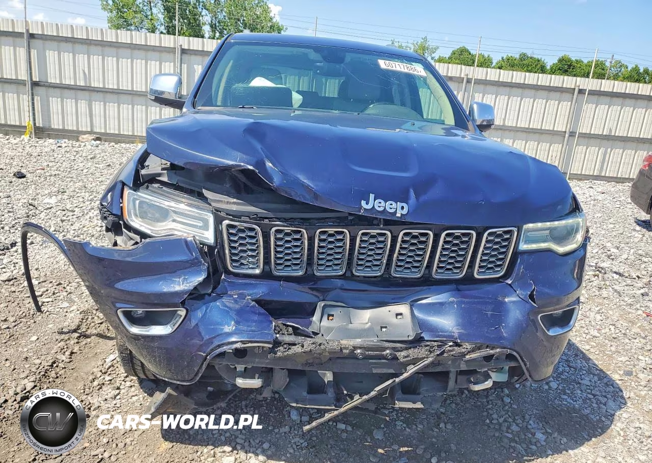2018 Jeep Grand Cherokee Overland VIN:1C4RJFCG4JC179708 - 5