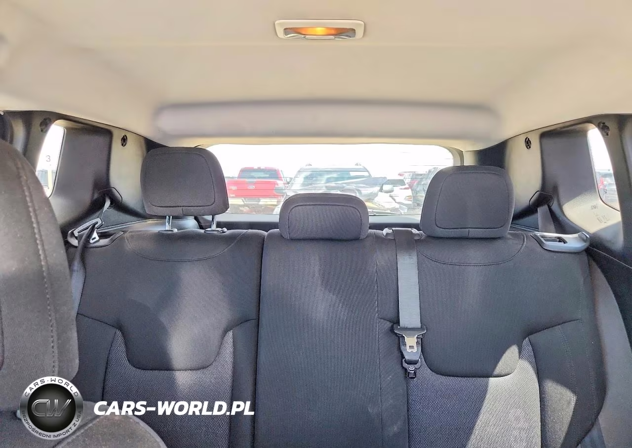 2016 Jeep Renegade Latitude VIN:ZACCJABT8GPC95604 - 10