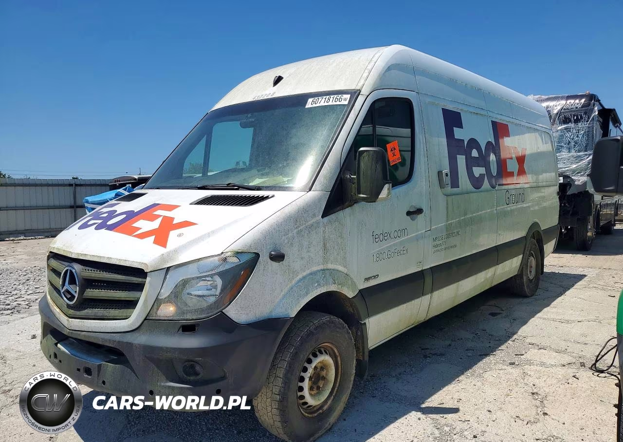 2014 Freightliner Sprinter 2500 Delivery Van VIN:WDYPE8DC4E5916083 - 1