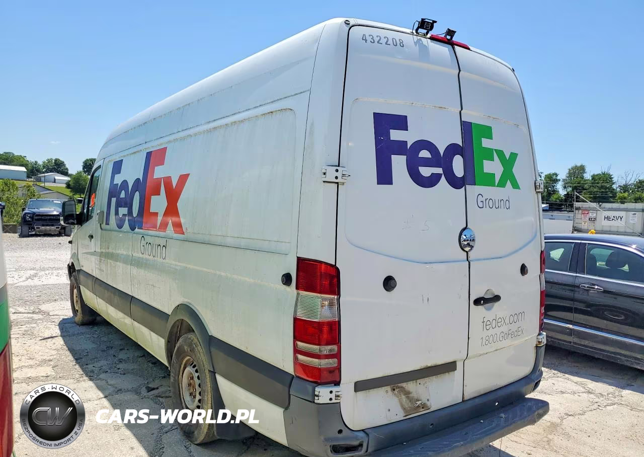 2014 Freightliner Sprinter 2500 Delivery Van VIN:WDYPE8DC4E5916083 - 2