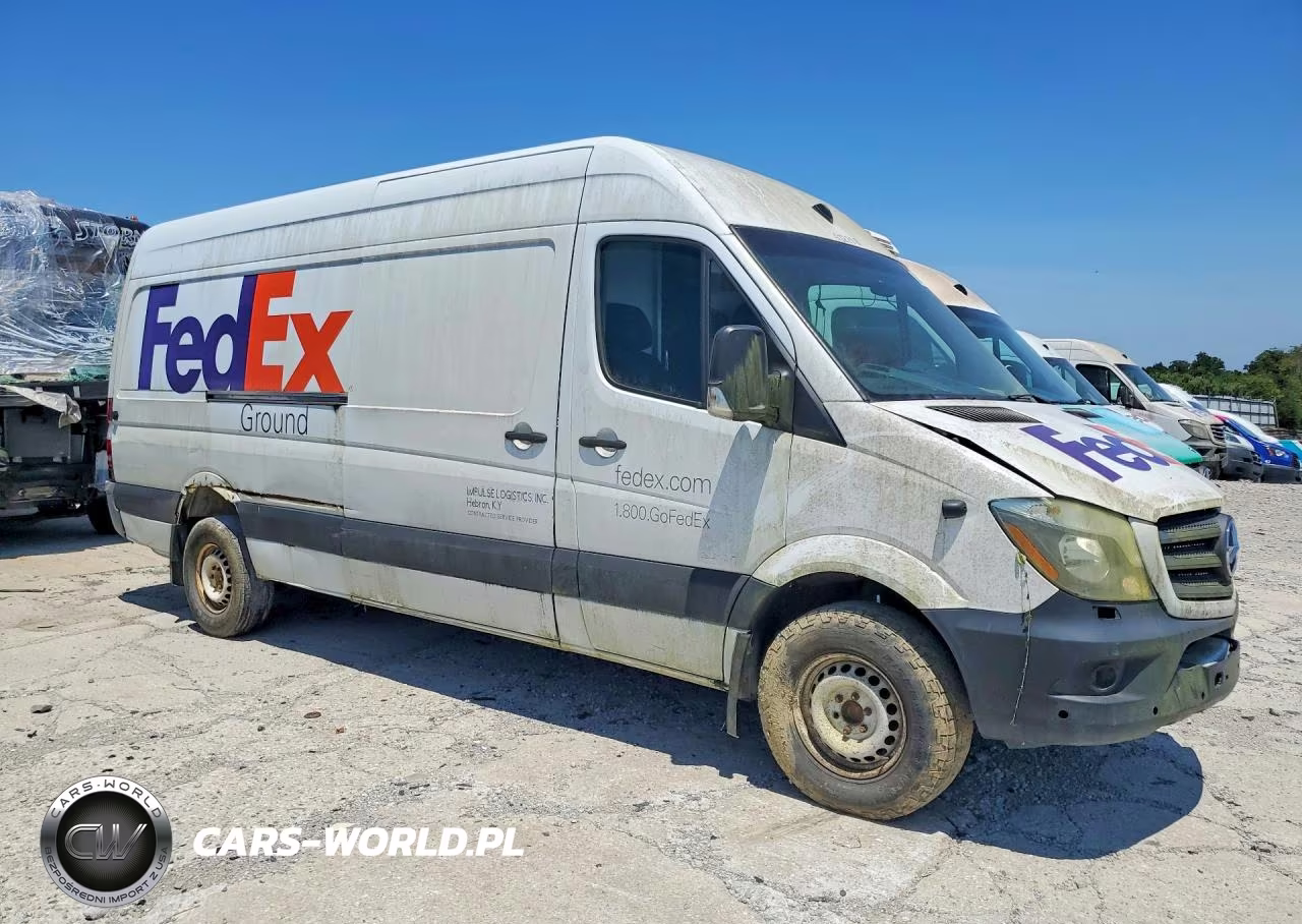 2014 Freightliner Sprinter 2500 Delivery Van VIN:WDYPE8DC4E5916083 - 4