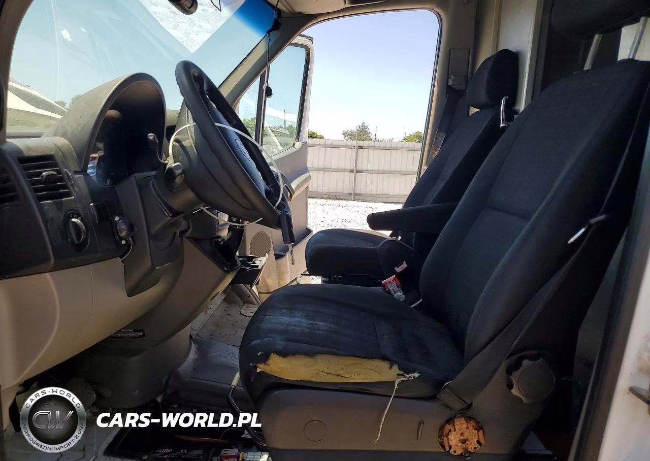2014 Freightliner Sprinter 2500 Delivery Van VIN:WDYPE8DC4E5916083 - 7