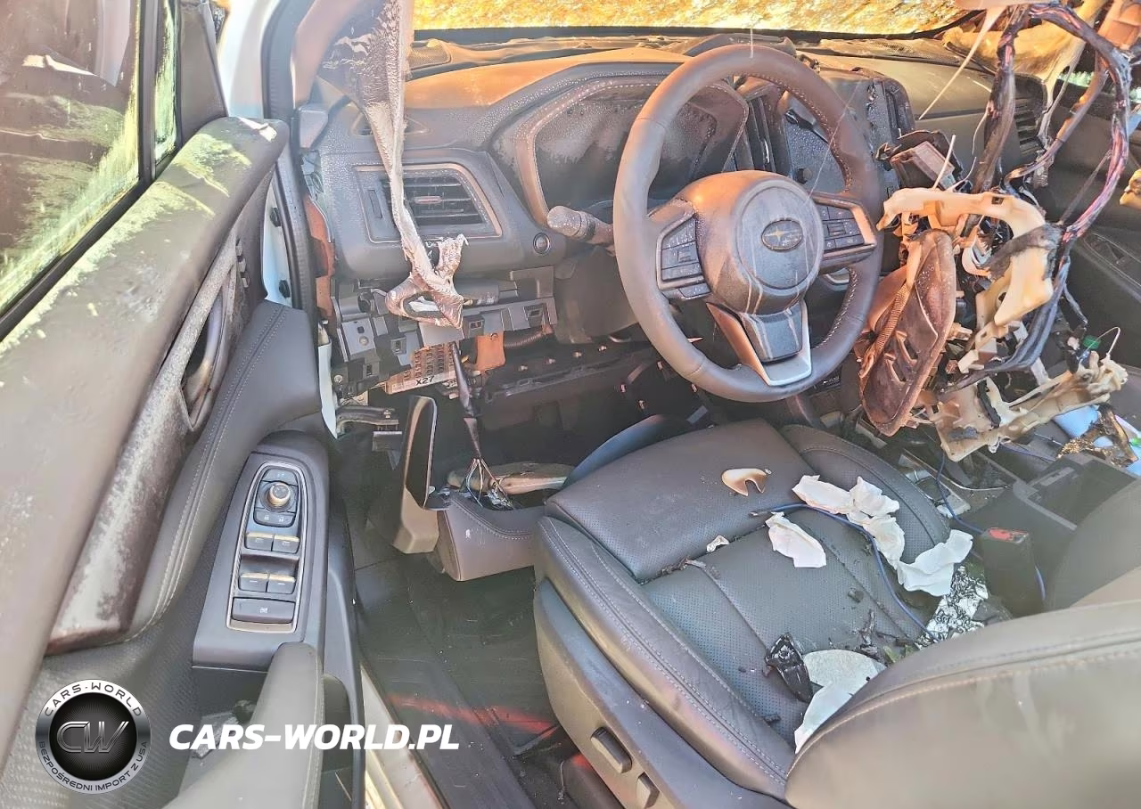 2025 Subaru Ascent Touring VIN:4S4WMAUD1S3408134 - 8