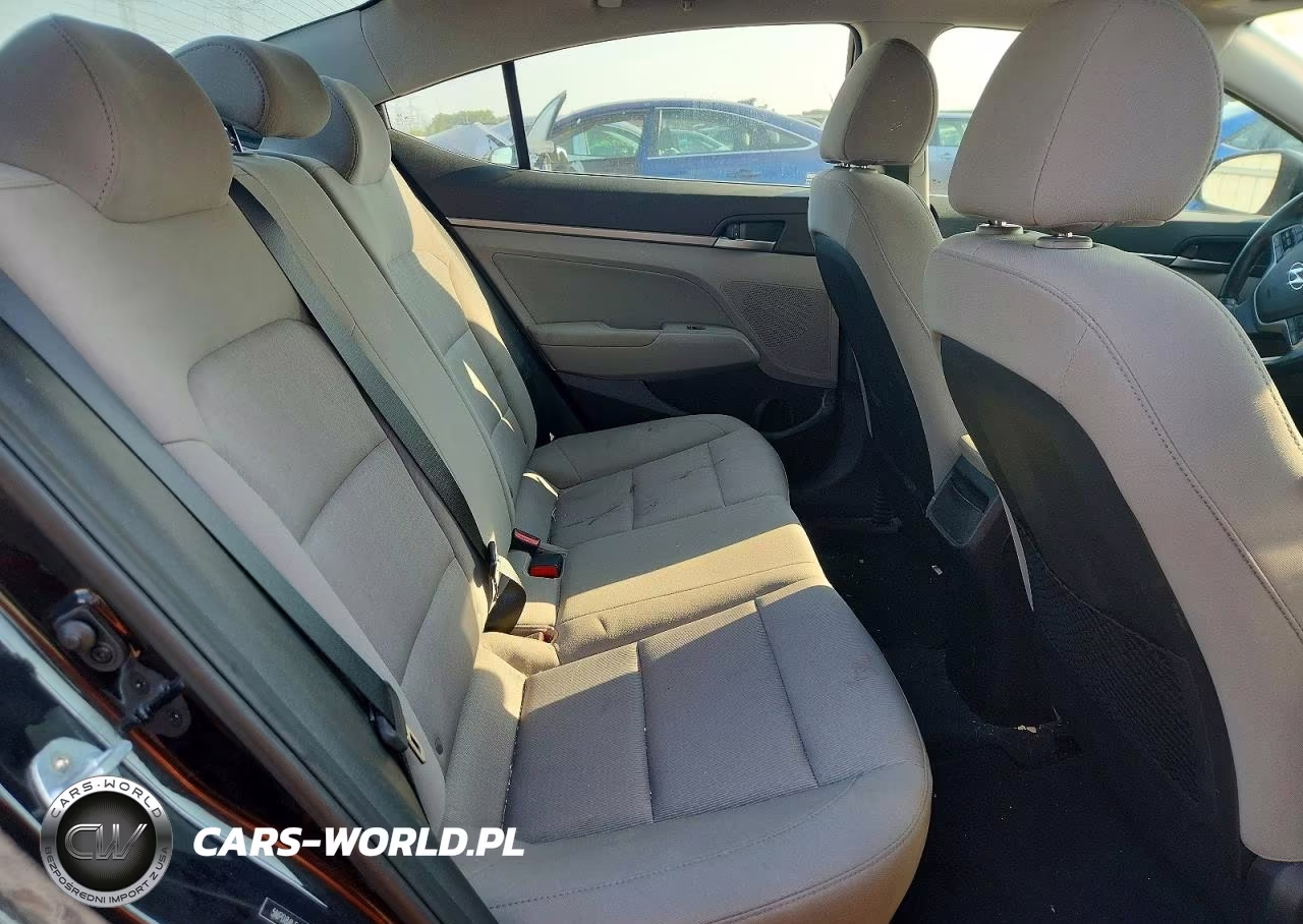 2018 Hyundai Elantra Value Edition VIN:5NPD84LF4JH400830 - 10