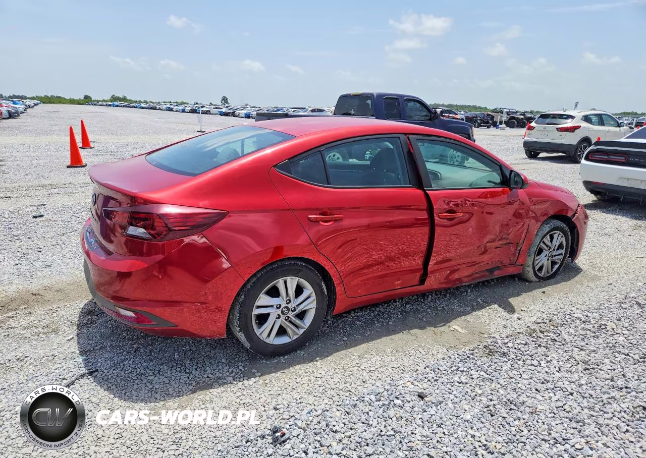 2019 Hyundai Elantra Se VIN:5NPD74LF0KH496749 - 3