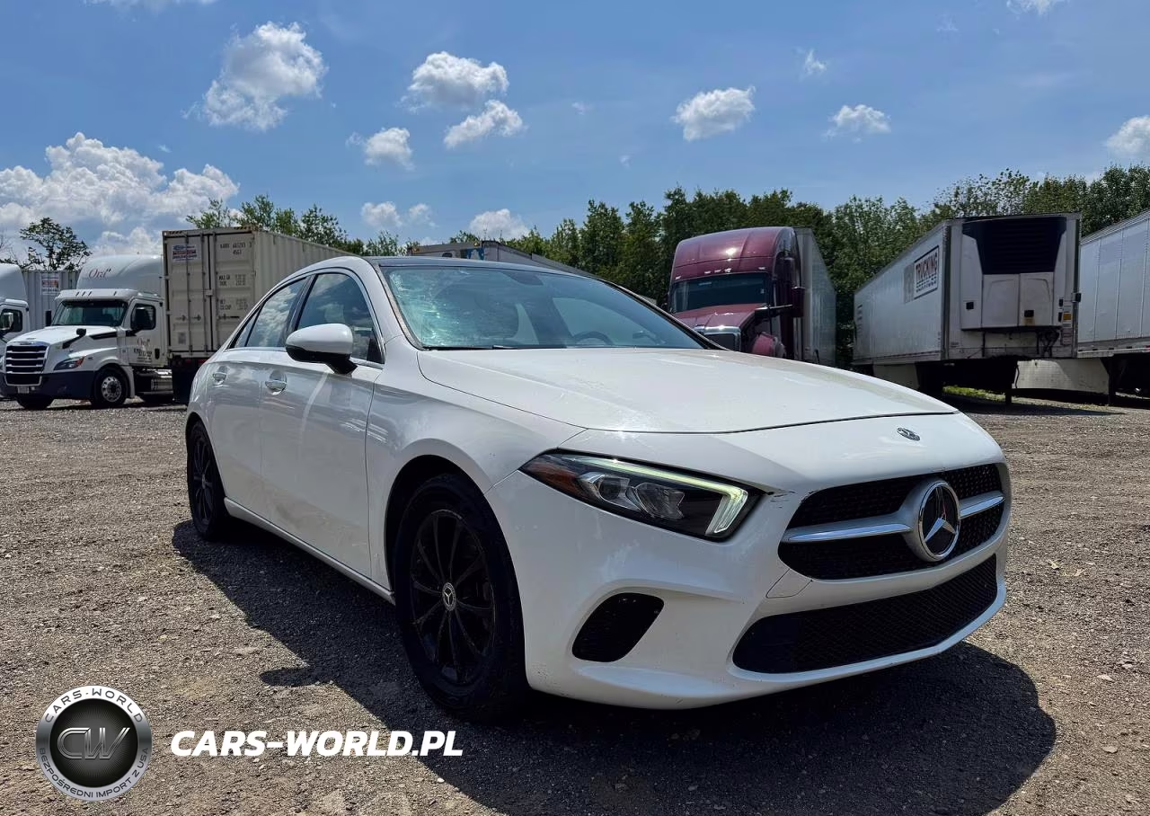 2019 Mercedes-Benz A 220 4Matic – zdjęcie 1 z 13