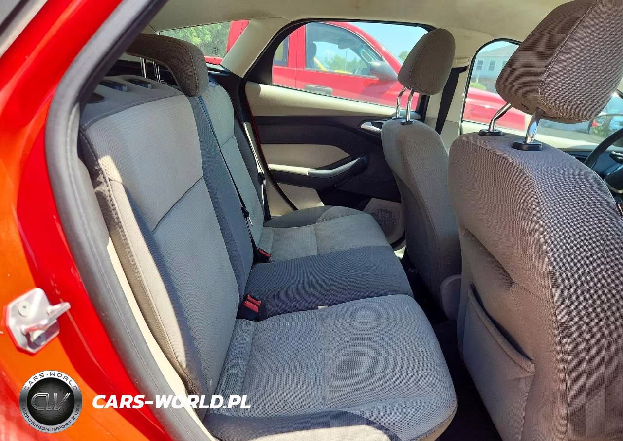 2012 Ford Focus Se VIN:1FAHP3K26CL351406 - 10