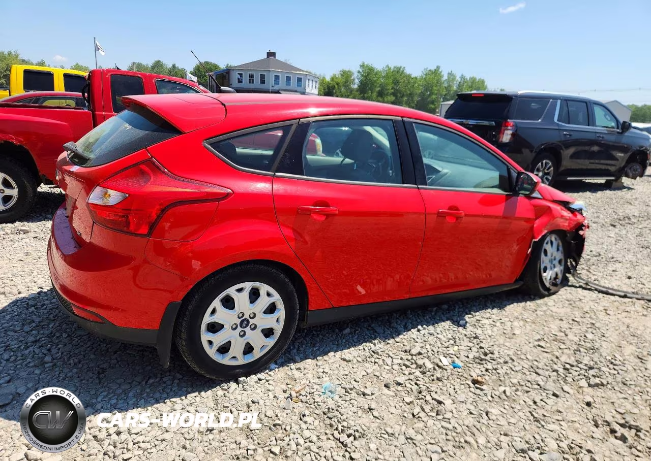 2012 Ford Focus Se VIN:1FAHP3K26CL351406 - 3