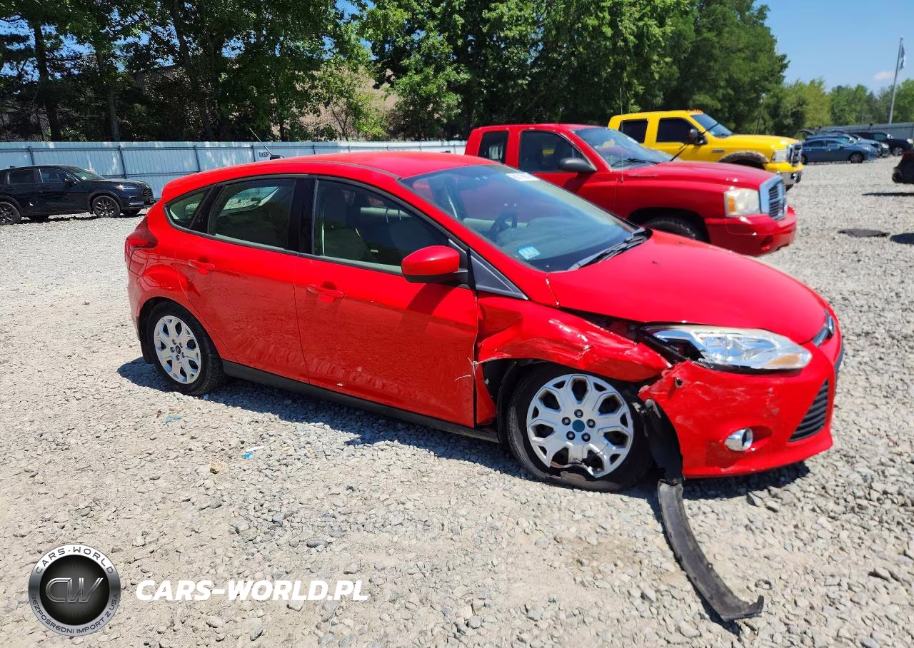 2012 Ford Focus Se VIN:1FAHP3K26CL351406 - 4