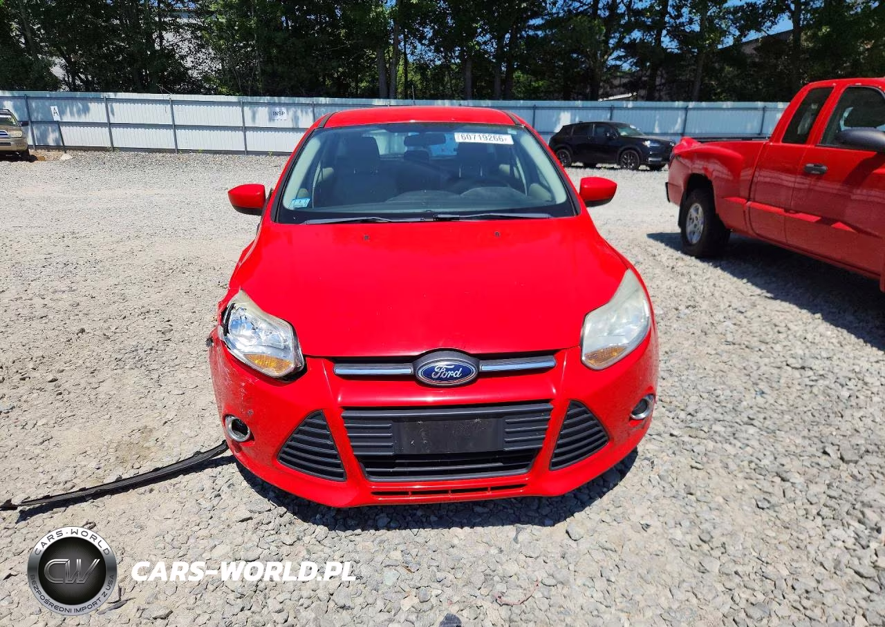 2012 Ford Focus Se VIN:1FAHP3K26CL351406 - 5