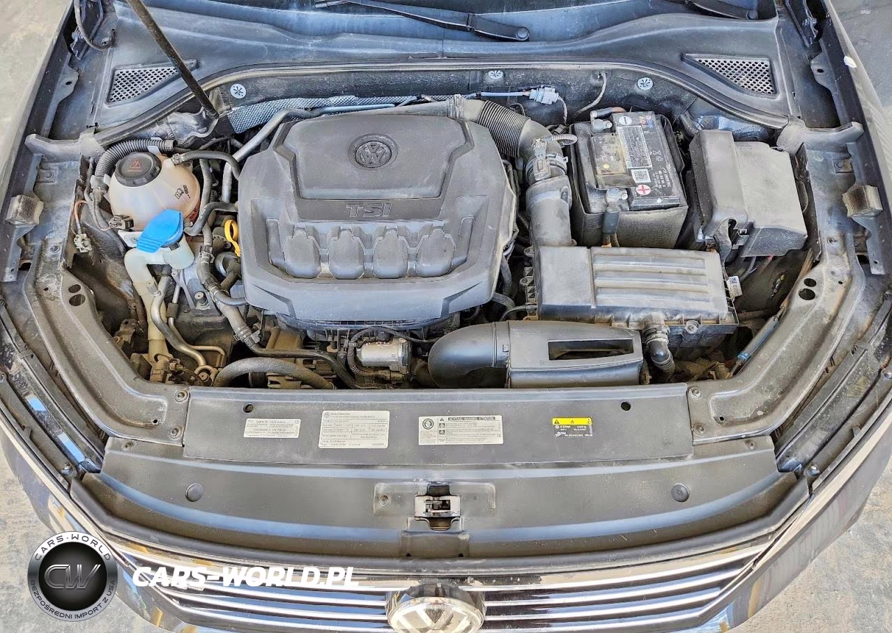 2018 Volkswagen Passat S VIN:1VWAA7A30JC028946 - 11