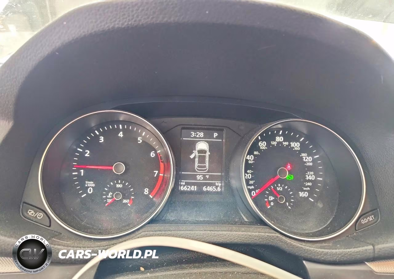2018 Volkswagen Passat S VIN:1VWAA7A30JC028946 - 9