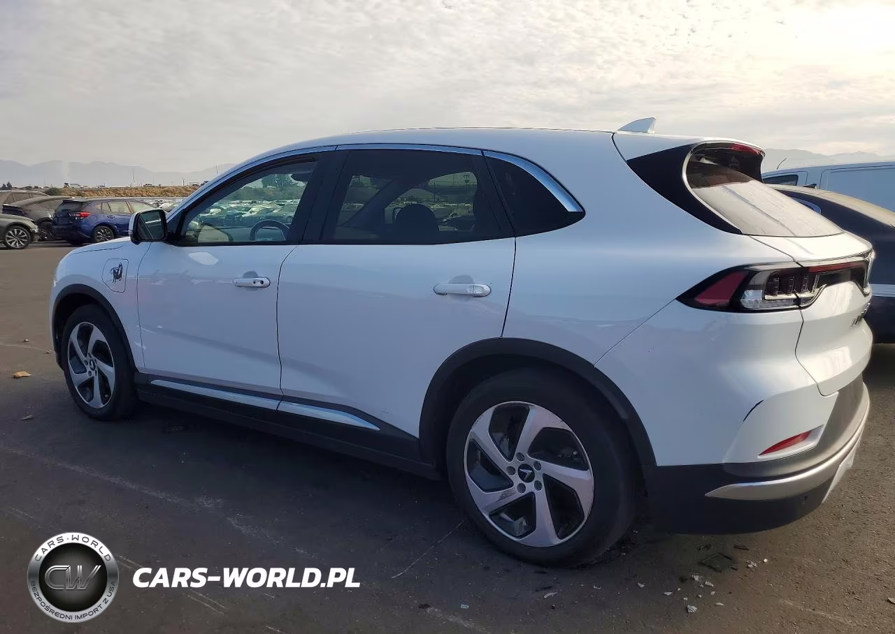 2023 Vinfast Vf 8 VIN:RLLV1AEB9PH005038 - 2