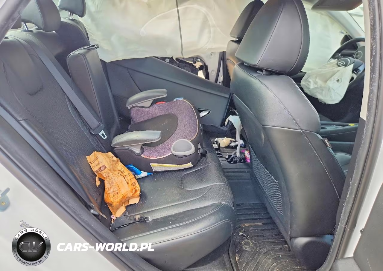 2023 Hyundai Elantra Limited VIN:KMHLN4AJXPU042347 - 10