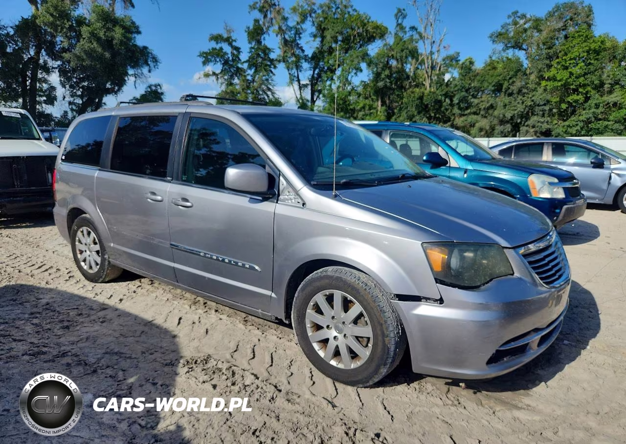 2014 Chrysler Town & Country Touring VIN:2C4RC1BG3ER159980 - 4