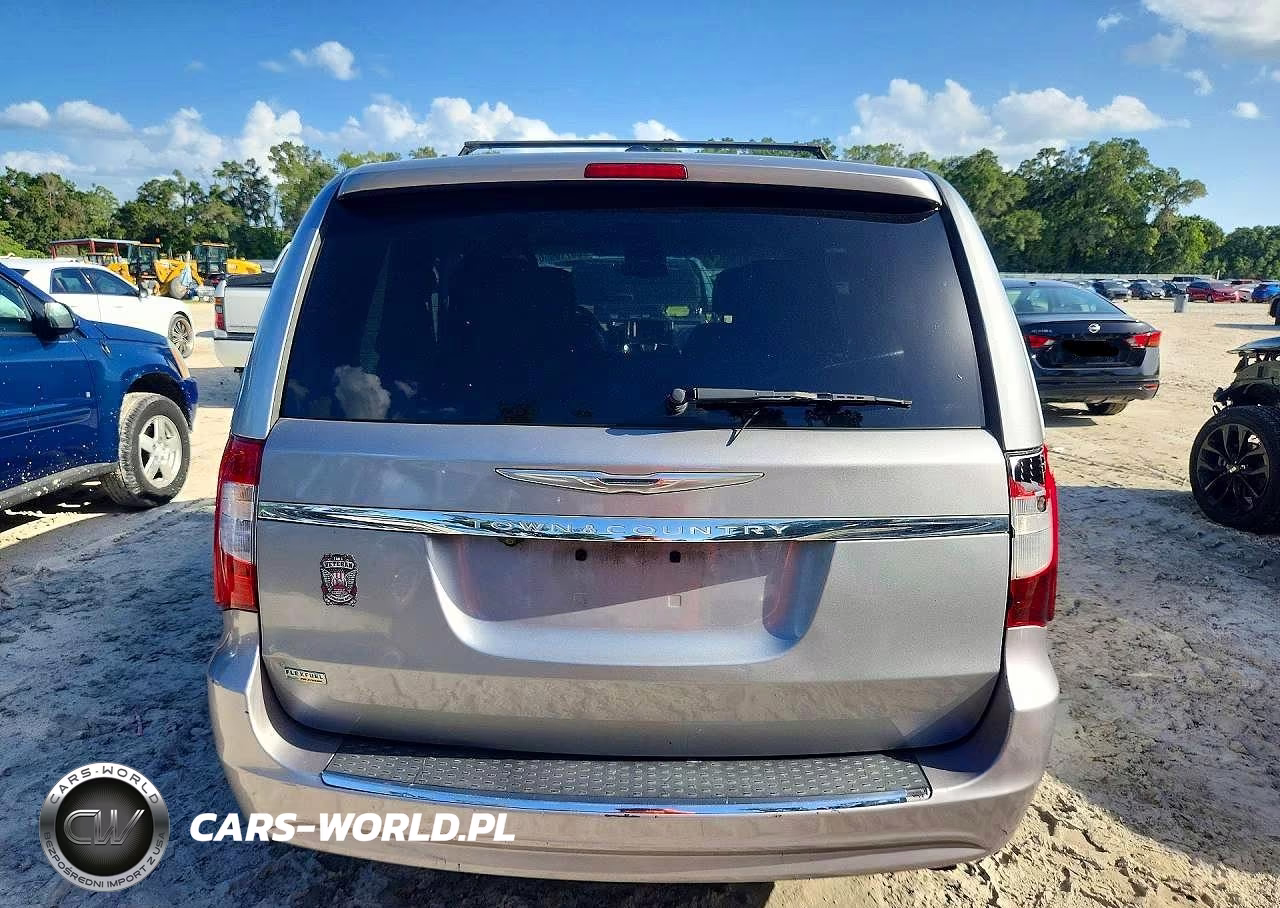 2014 Chrysler Town & Country Touring VIN:2C4RC1BG3ER159980 - 6