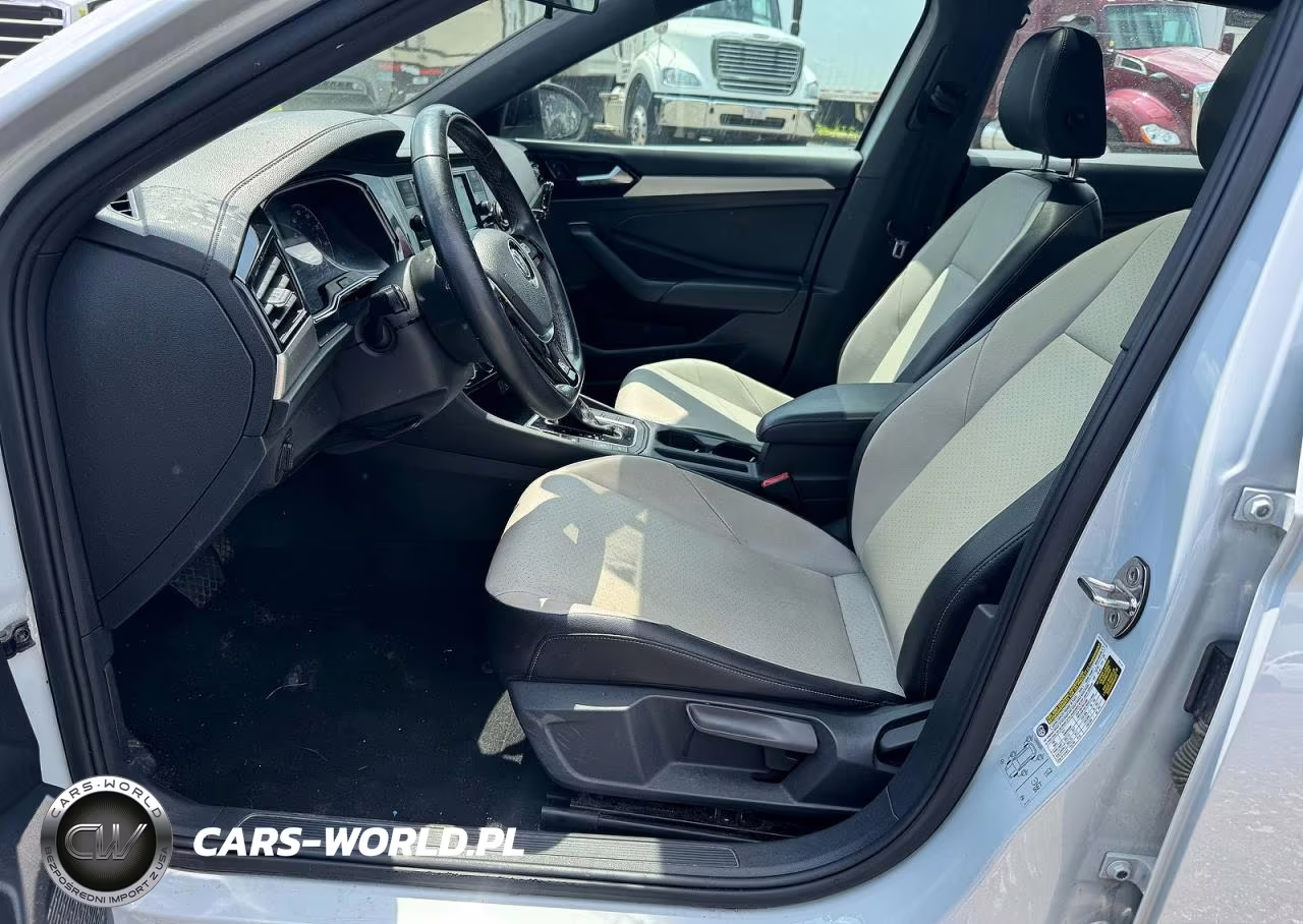 2019 Volkswagen Jetta S VIN:3VWC57BU1KM058543 - 13
