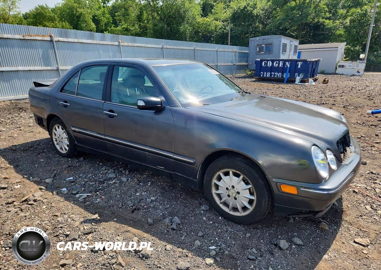 2002 Mercedes-Benz E 320 4Matic VIN:WDBJF82J72X063922 - 4