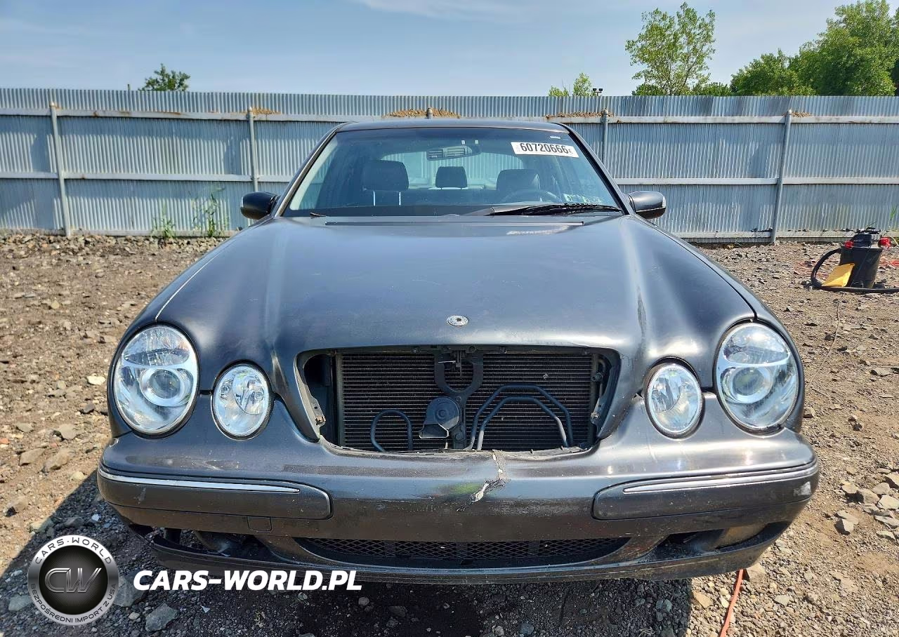 2002 Mercedes-Benz E 320 4Matic VIN:WDBJF82J72X063922 - 5